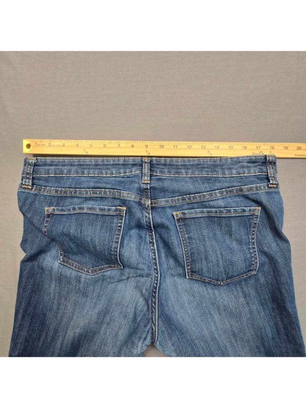 Gap Womens Straight Cuff Jeans Size 14/32 Regular Light Wash Denim Stretch - Picture 7 of 7